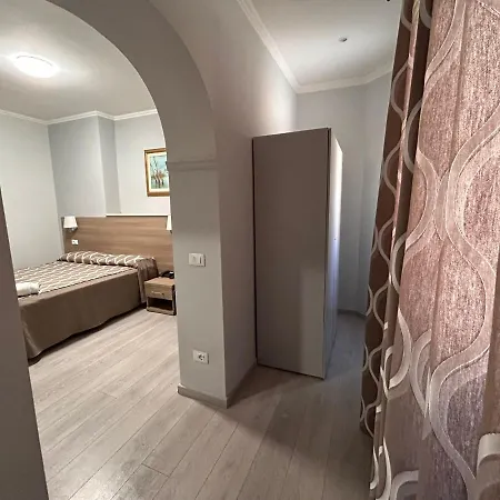 Πανσιόν Corallo 4*